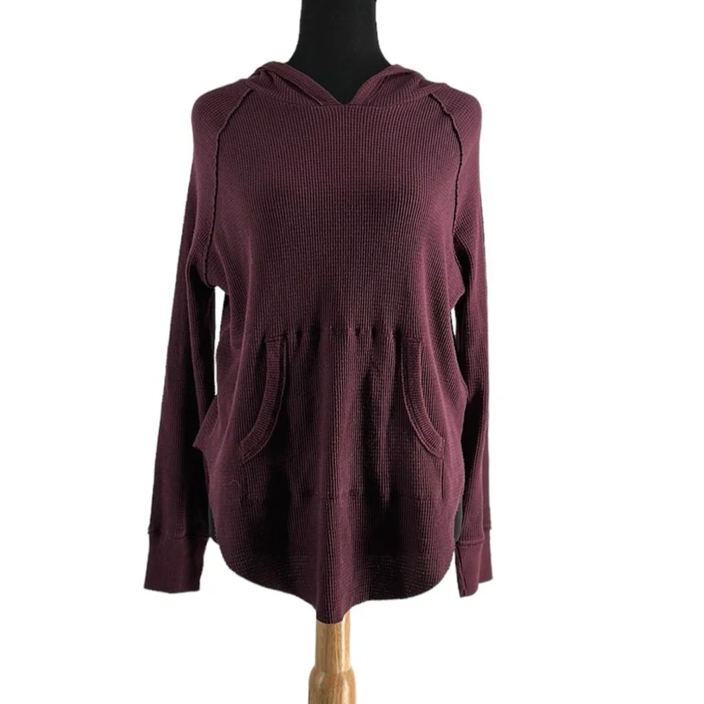 Aritzia tna waffle hoodie long sleeve light weight lounge wear casual maroon xs - Picture 5 of 8